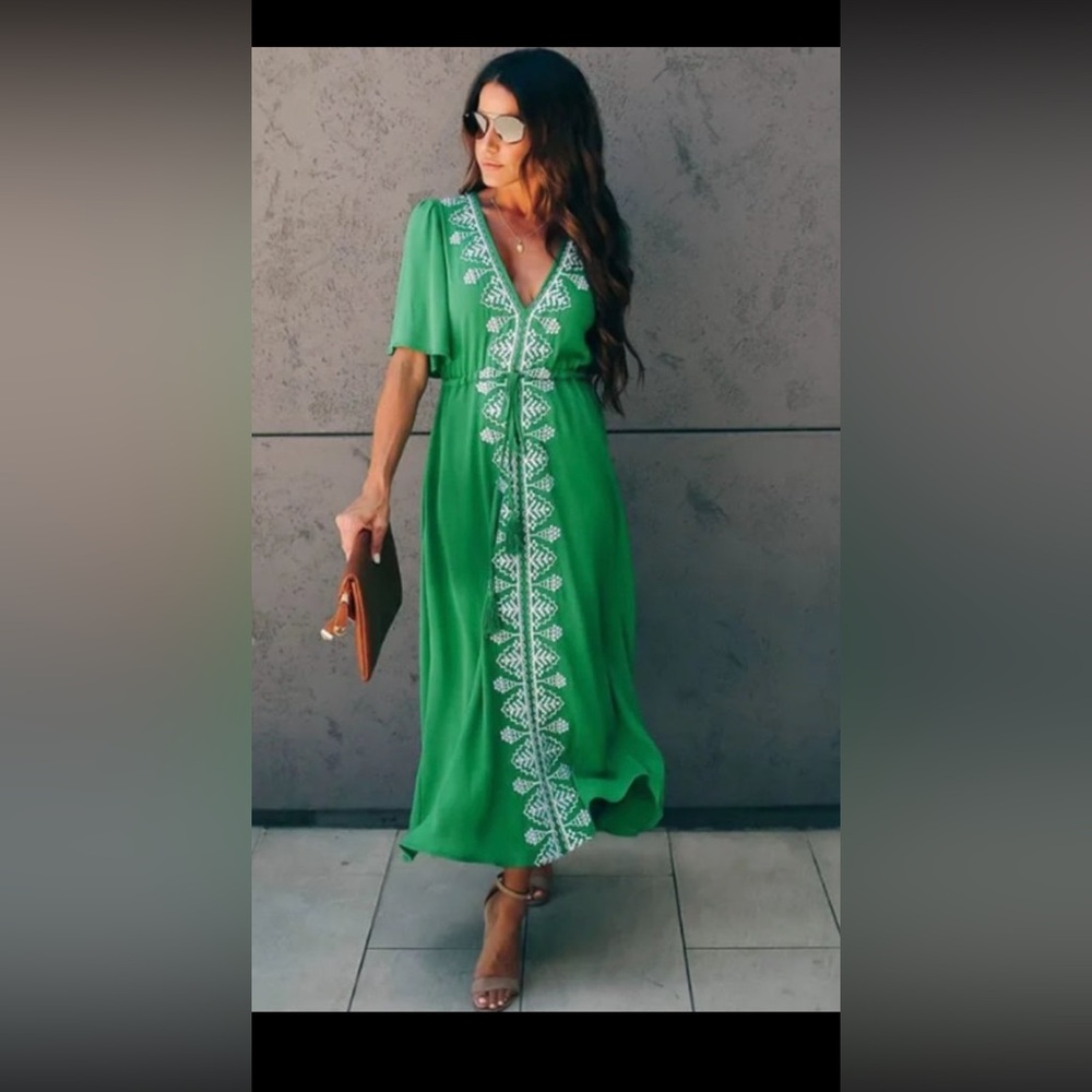 Vici Embroidered Tassel Green small s Midi Dress Resort